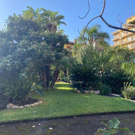 Villa Casa delle Rose Aeroporto di Catania Fontana Rossa Esterno foto