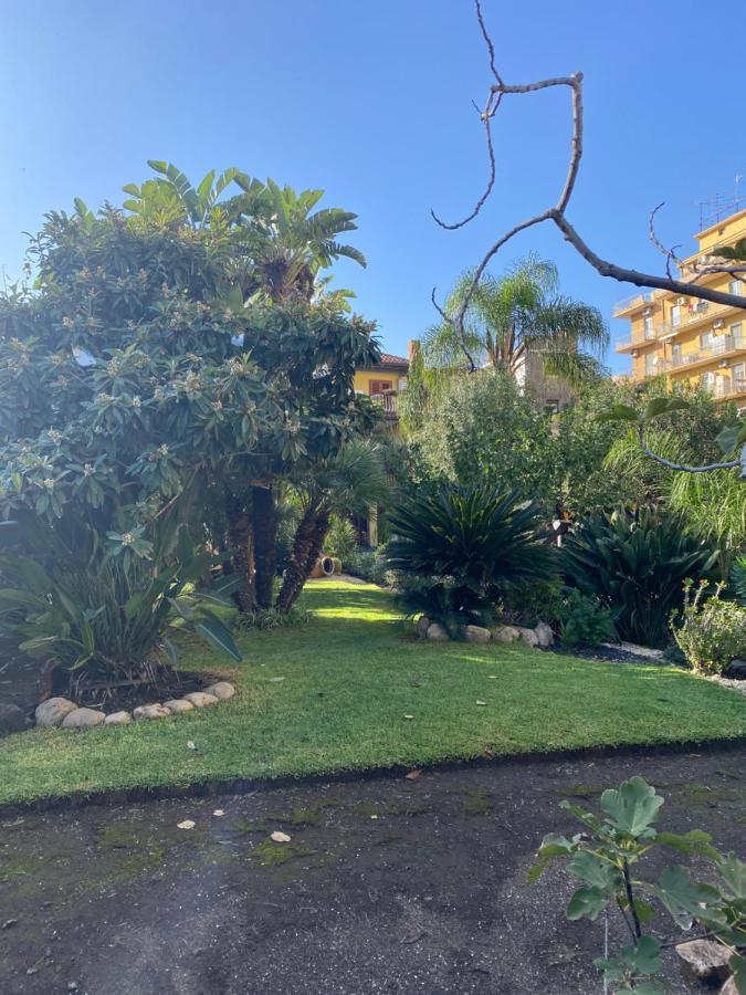 Villa Casa delle Rose Aeroporto di Catania Fontana Rossa Esterno foto